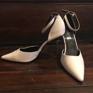 Classy White Pointed Toe Stiletto
